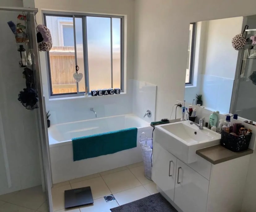 $230, Share-house, 3 bathrooms, Peregian Springs QLD 4573