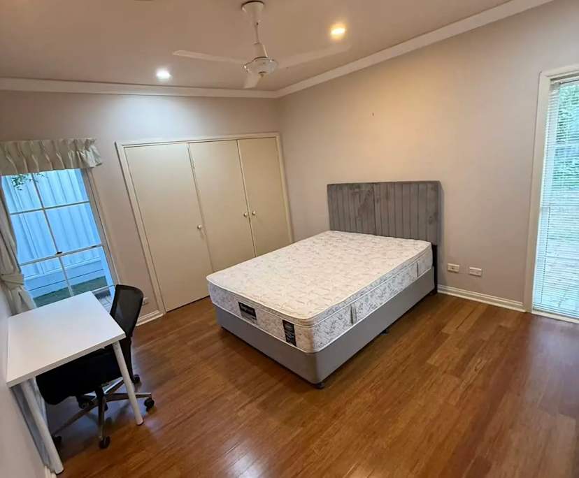 Furnished room with own bathroom