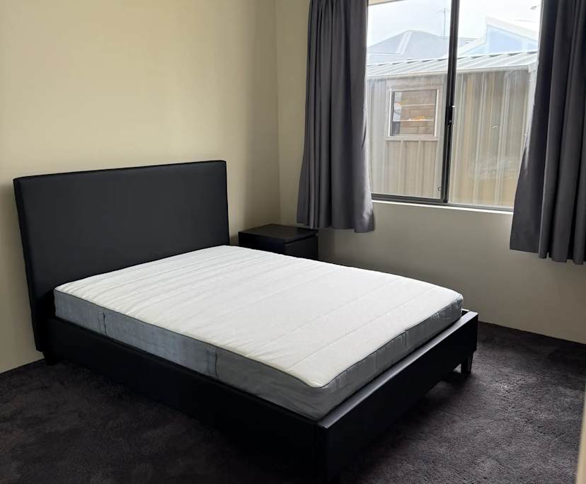 $300, Share-house, 4 bathrooms, Landsdale WA 6065