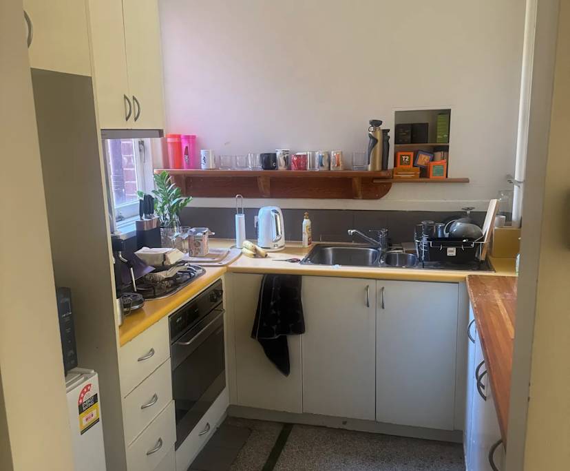 $450, 1-bed, 1 bathroom, South Yarra VIC 3141