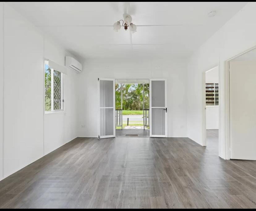 Room in a share house
