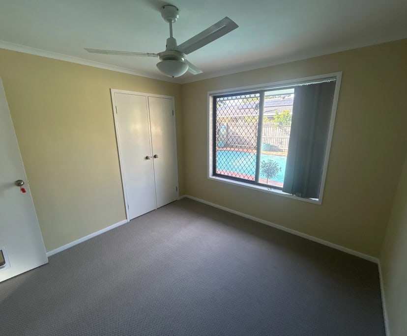 Room in a share house