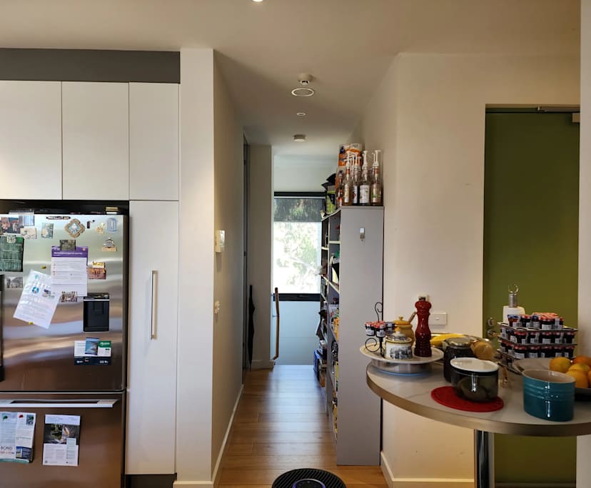 $350, Flatshare, 2 bathrooms, Box Hill VIC 3128