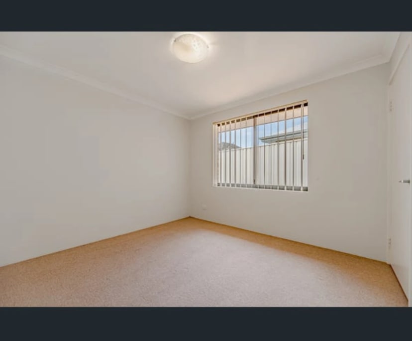 Room in a share house