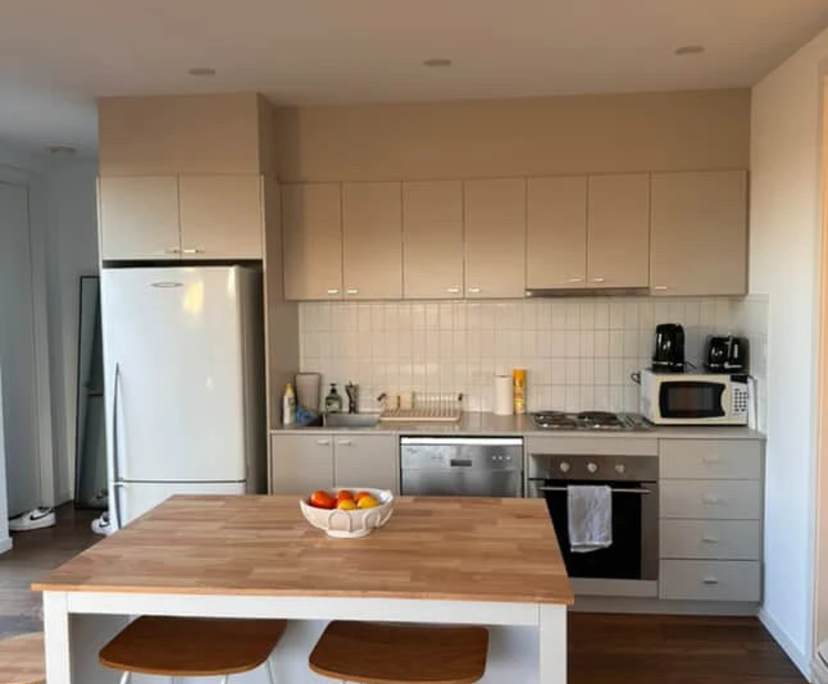 Furnished room in a flatshare