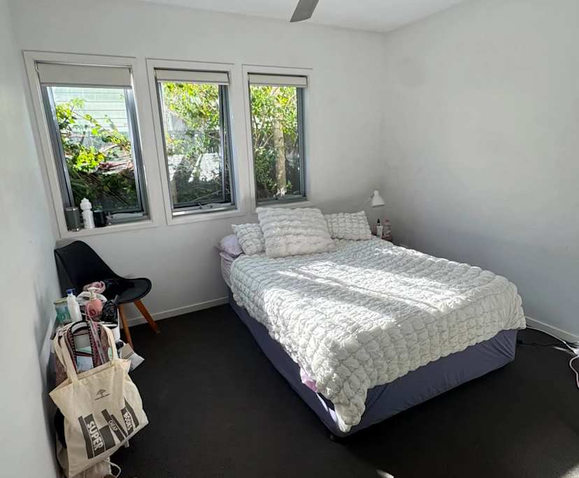 Room in a share house