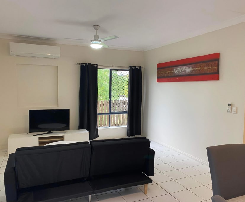 Room for Rent in Redbank Plains, Brisbane 230, Fl...