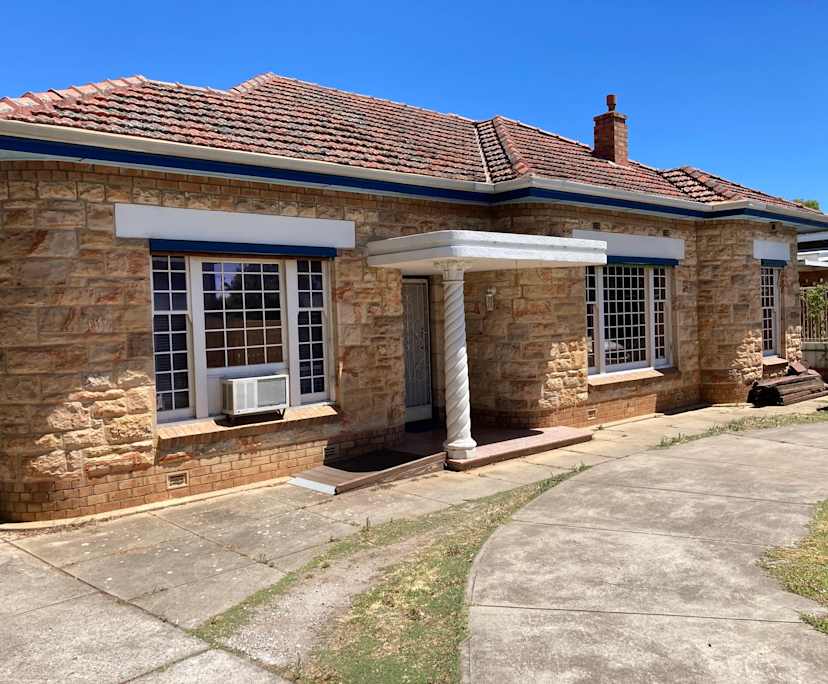 Room in a share house