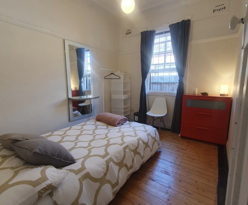 Room in a share house
