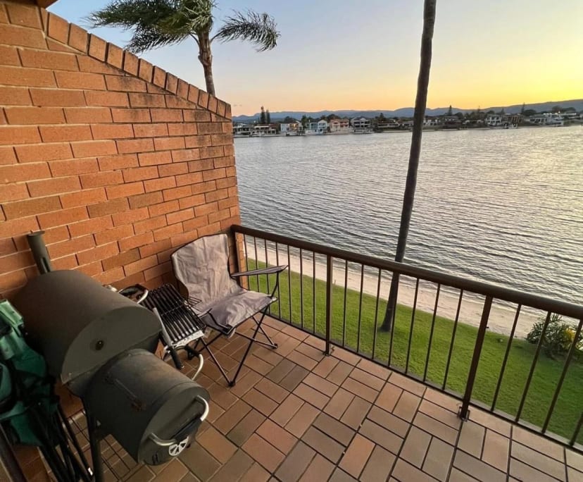 $360, Flatshare, 2 bathrooms, Mermaid Waters QLD 4218