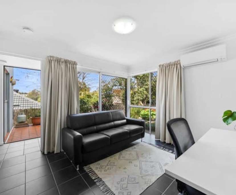 Unfurnished room with ensuite in a share house