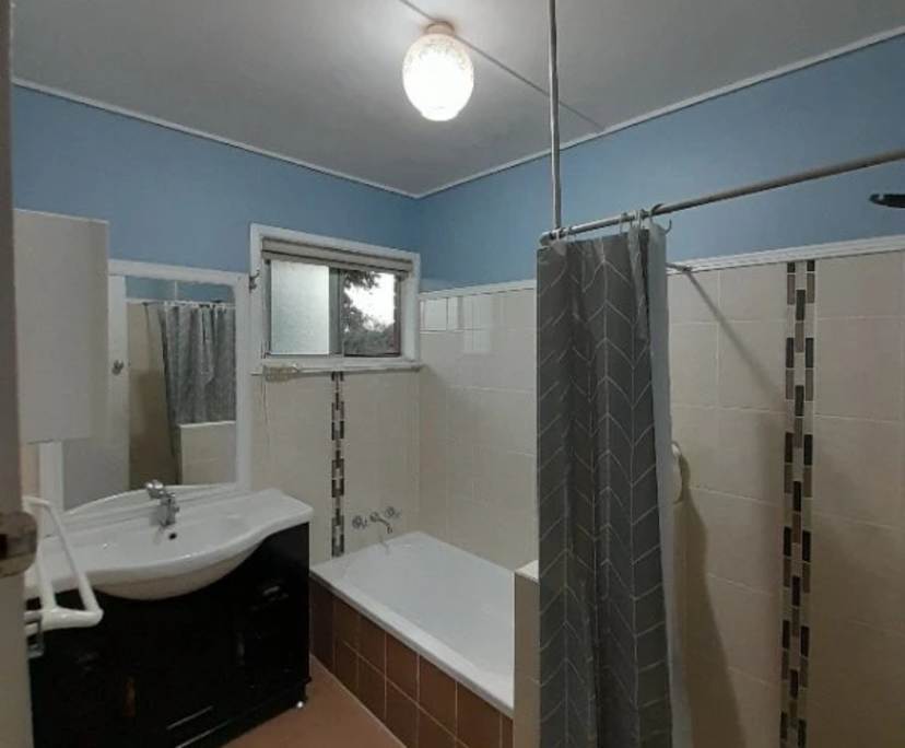 $490, Share-house, 3 bathrooms, Bundamba QLD 4304