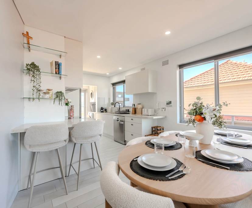 $1,590, Whole-property, 2 bathrooms, Queenscliff NSW 2096