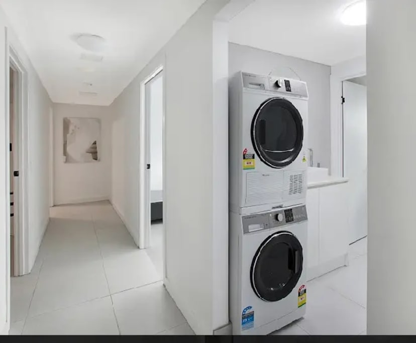 $300, Flatshare, 4 bathrooms, West End QLD 4101