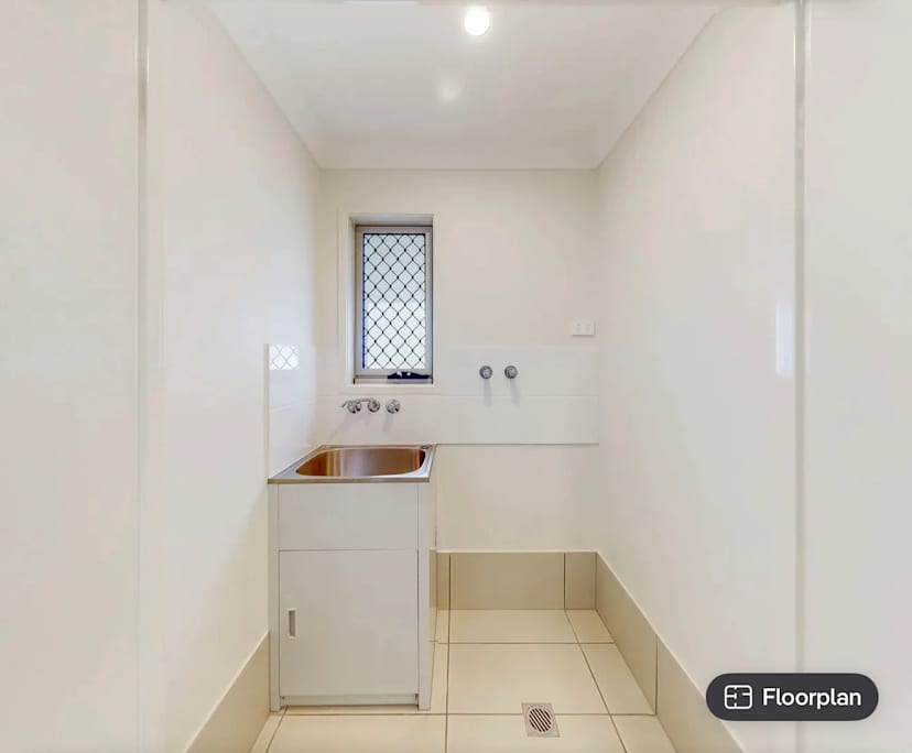 $320, Student-accommodation, 1 bathroom, Springfield Lakes QLD 4300