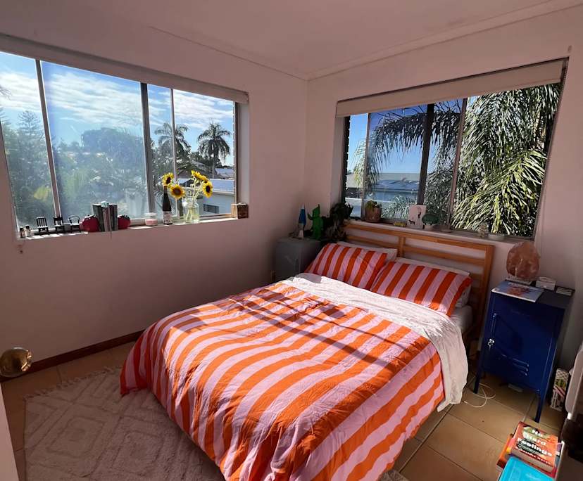 Unfurnished room in a flatshare