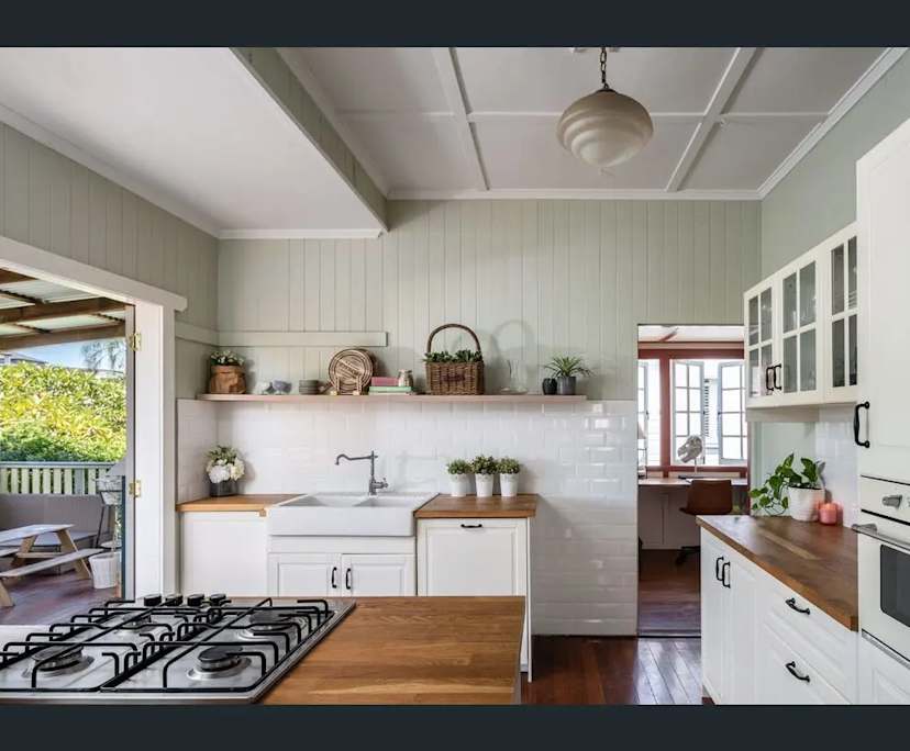 Whole property with 4 rooms for rent