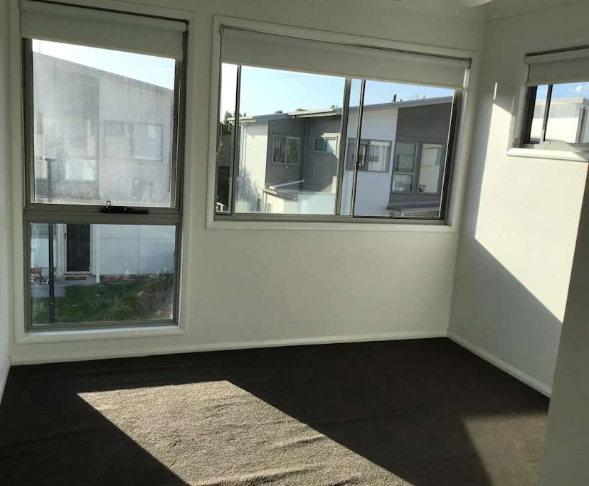 $250, Share-house, 3 bathrooms, Redbank Plains QLD 4301