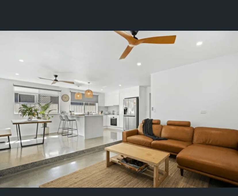 $333, Share-house, 3 bathrooms, Miami QLD 4220