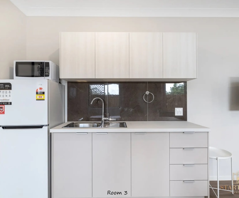 $440, Granny-flat, 1 bathroom, Durack QLD 4077