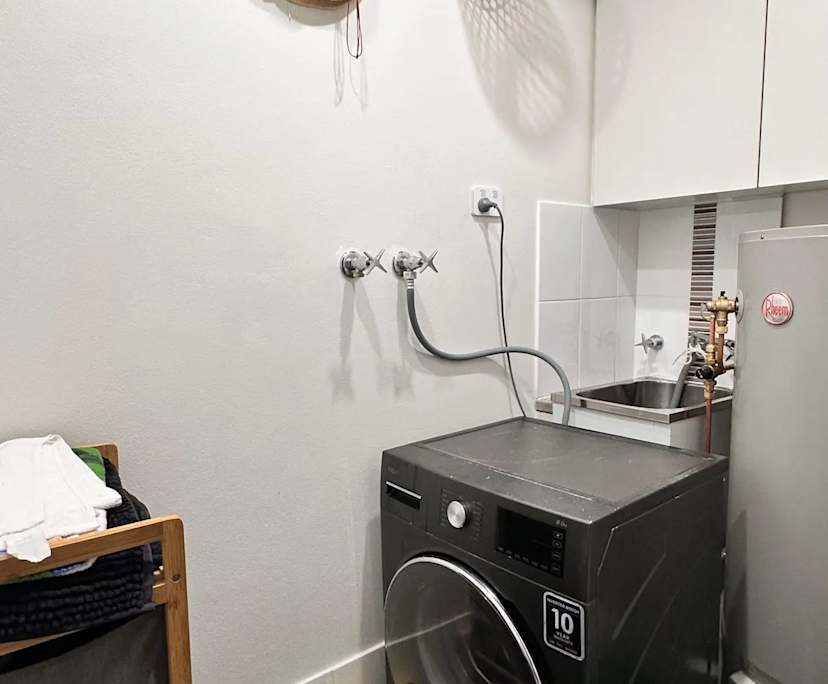 $400, Flatshare, 2 bathrooms, Dee Why NSW 2099