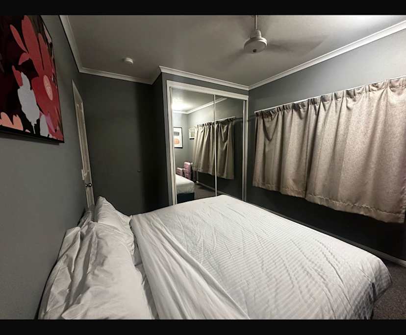 Furnished room in a flatshare