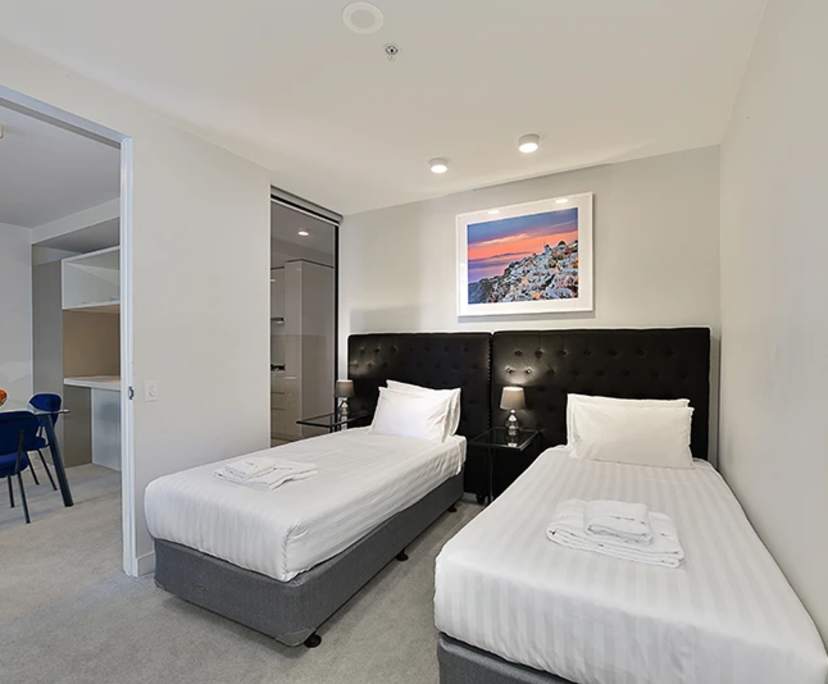 $970, Whole-property, 2 bathrooms, Melbourne VIC 3000