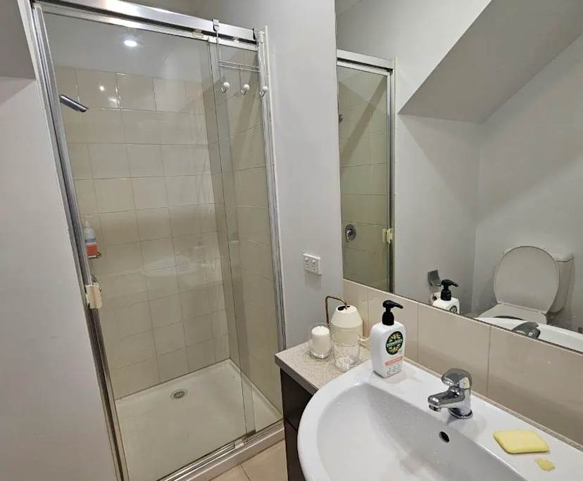 $420, Share-house, 3 bathrooms, Caroline Springs VIC 3023