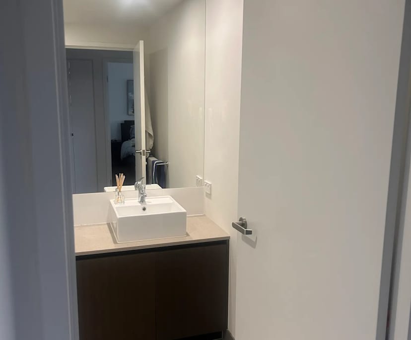 $350, Flatshare, 2 bathrooms, Robina QLD 4226