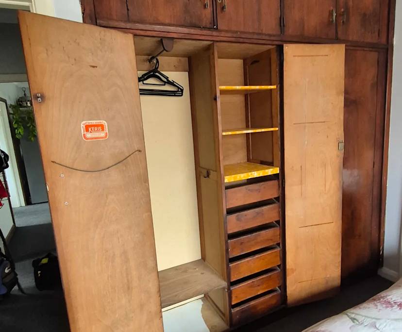 Furnished room in a share house