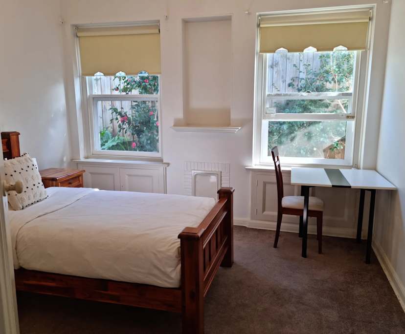 Furnished room in a share house