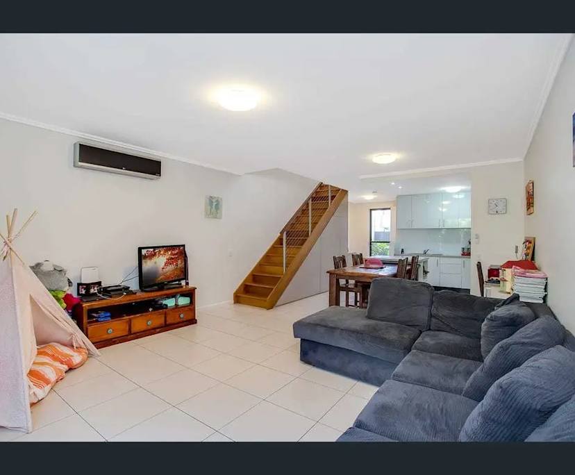 Unfurnished room with own bathroom