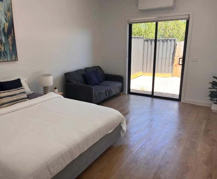 $340, Share-house, 6 bathrooms, Melton VIC 3337