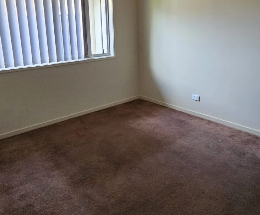Room for Rent in Coombabah, Gold Coast 200, Unfur...