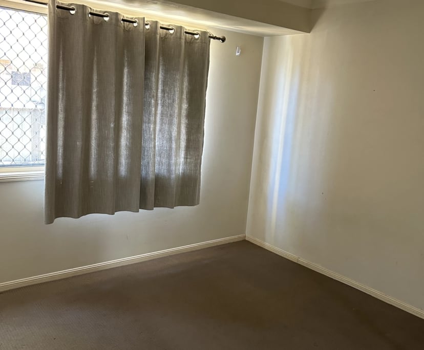 Unfurnished room in a share house