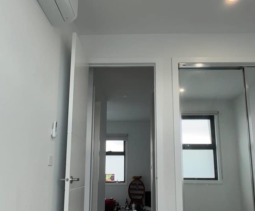 $330, Homestay, 3 bathrooms, Rowville VIC 3178