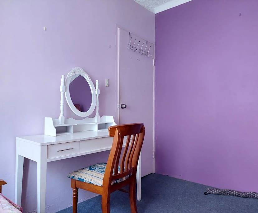 Furnished room in a flatshare