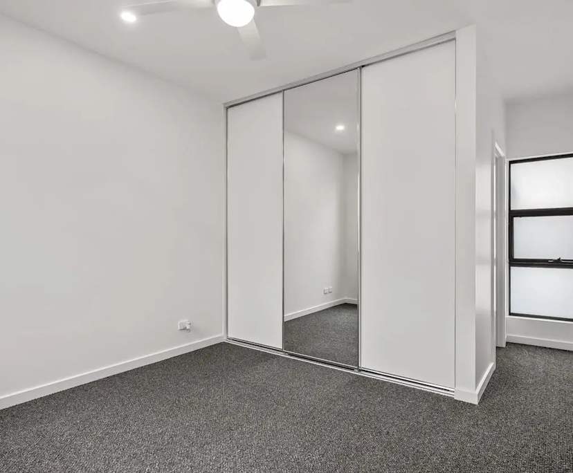 Room with ensuite in a share house