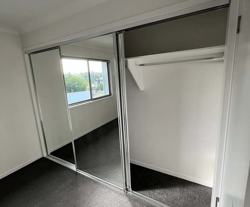 $225, Share-house, 3 bathrooms, Yeronga QLD 4104