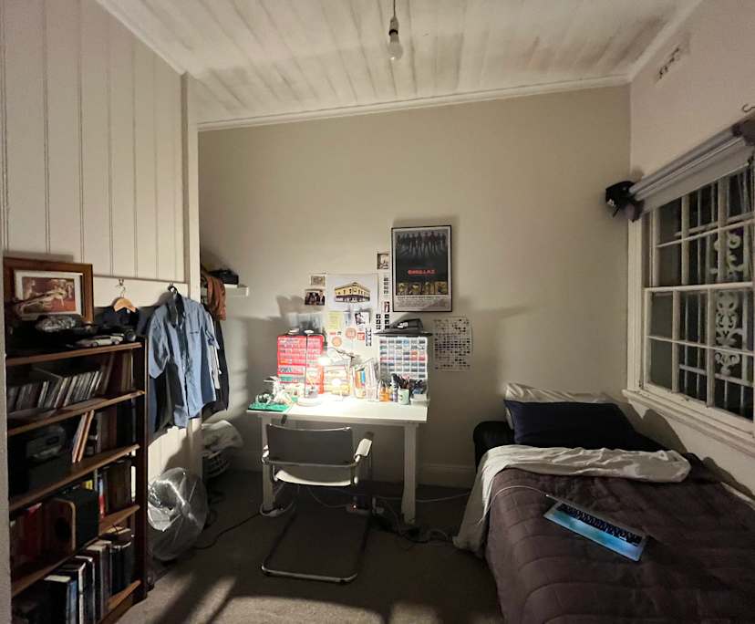 Unfurnished room in a share house