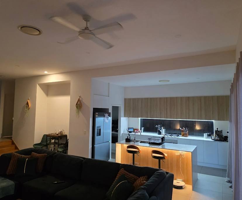 Unfurnished room in a share house