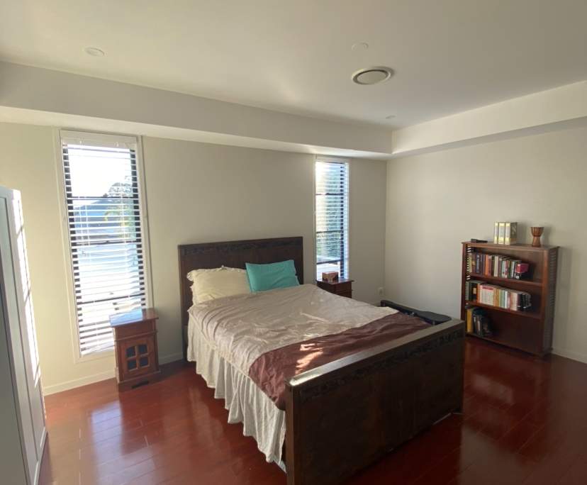 Unfurnished room in a share house