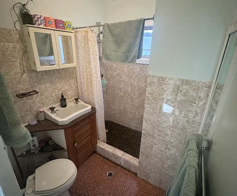 Unfurnished room with own bathroom
