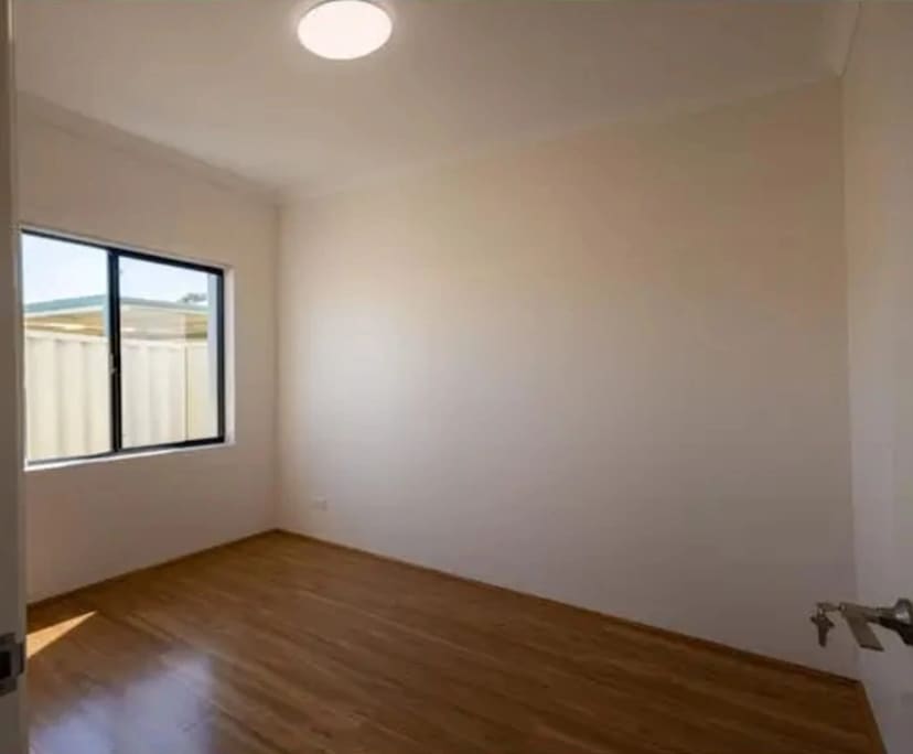 Room in a share house