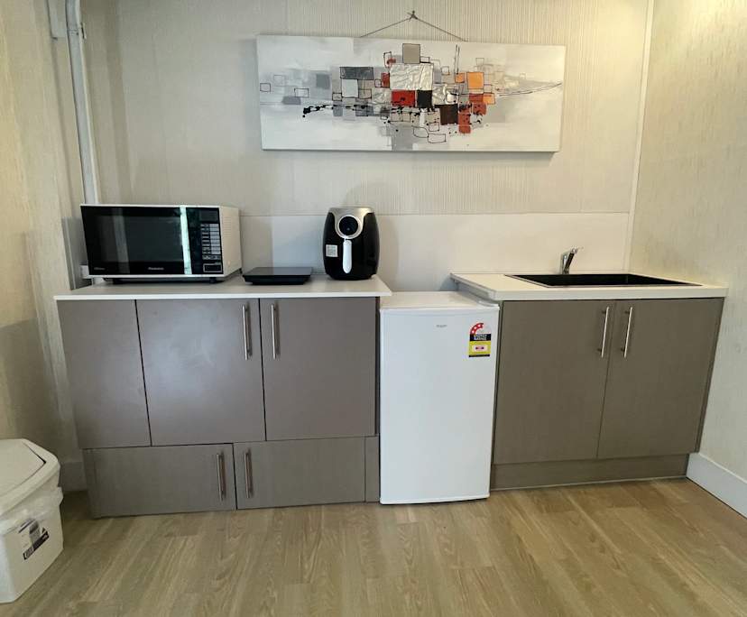 $720, Whole-property, 2 bathrooms, Salisbury QLD 4107