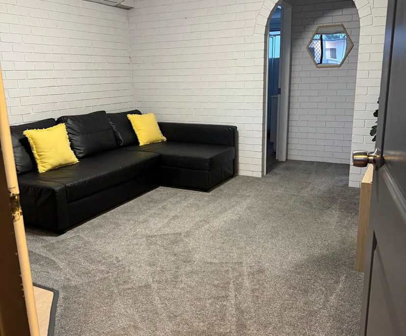 $500, 1-bed, 1 bathroom, Southport QLD 4215