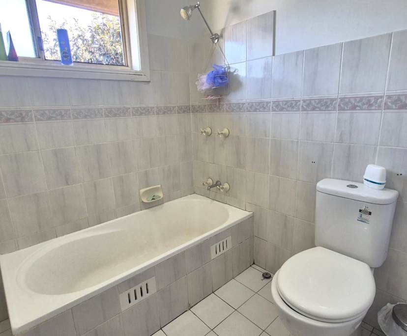 $285, Share-house, 3 bathrooms, Castle Hill NSW 2154