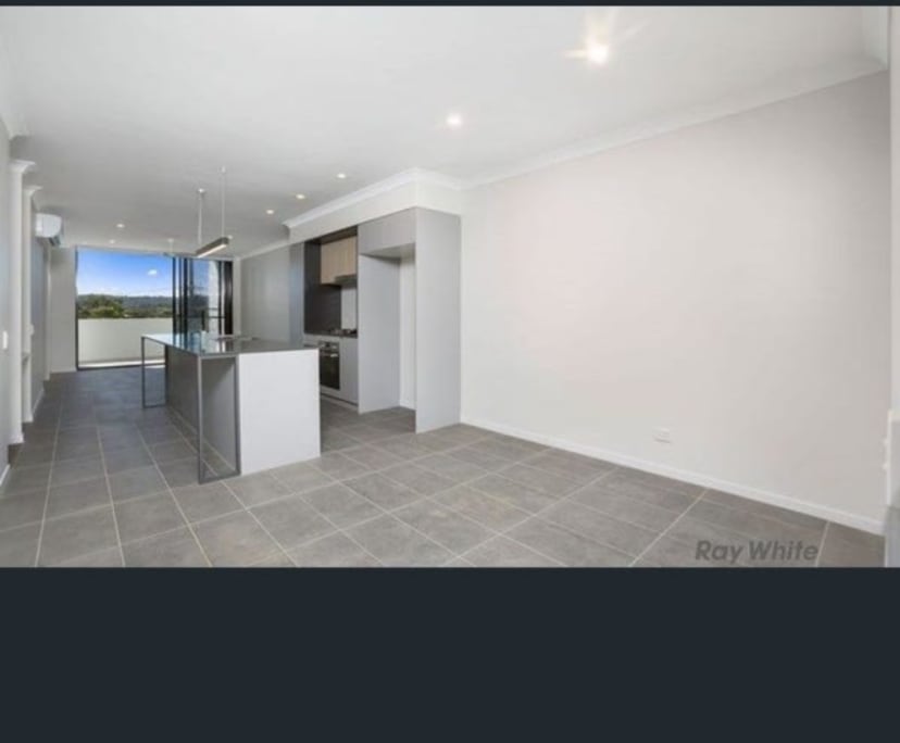 Furnished room with ensuite in a flatshare