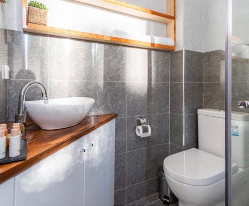 $380, Share-house, 2 bathrooms, Carlton North VIC 3054