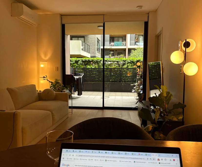 Furnished room with ensuite in a flatshare
